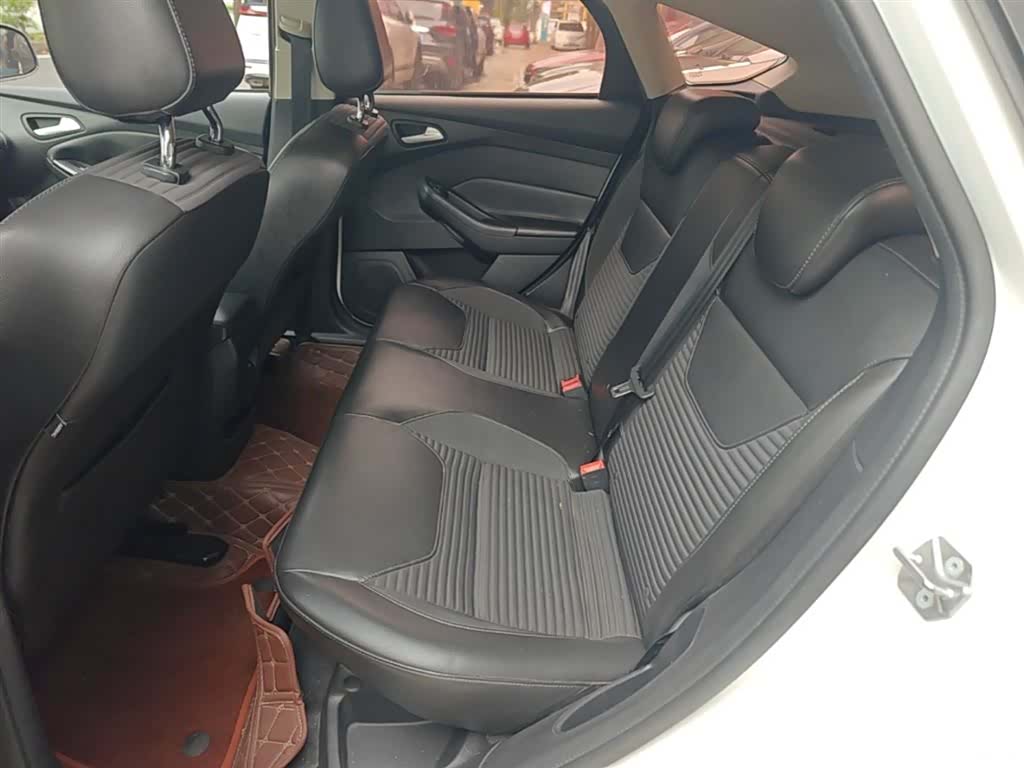 Ford Focus, 2018 17