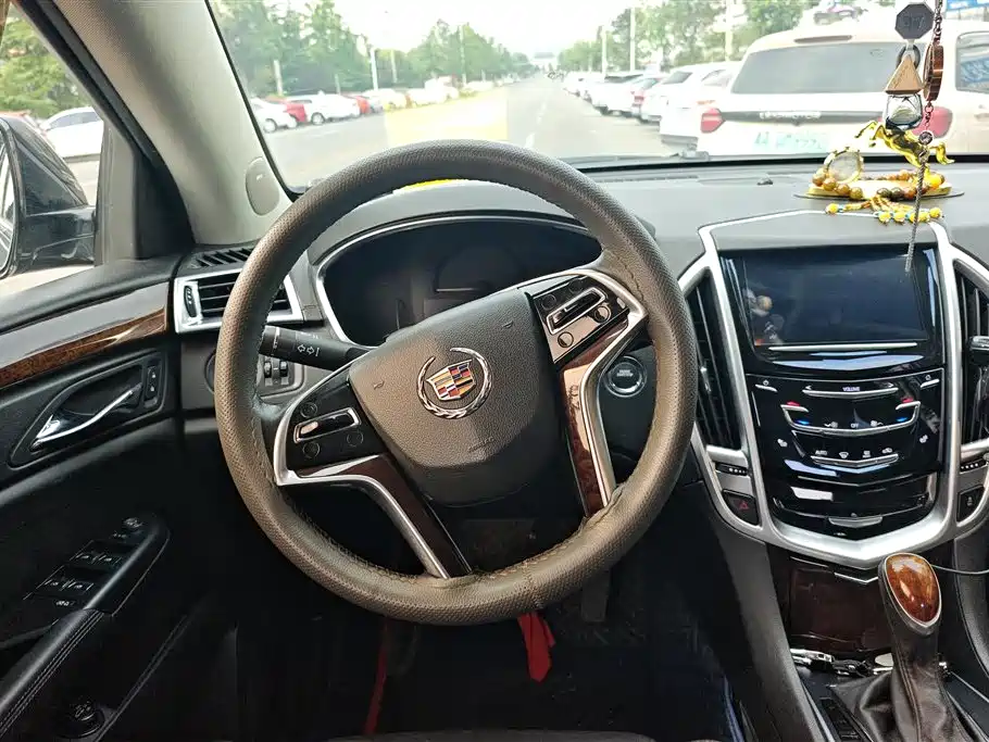 Cadillac SRX