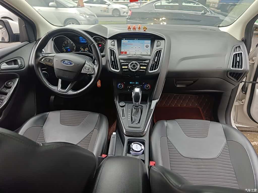 Ford Focus, 2018 10