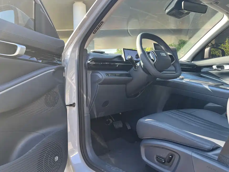 Geely Galaxy Galaxy E5