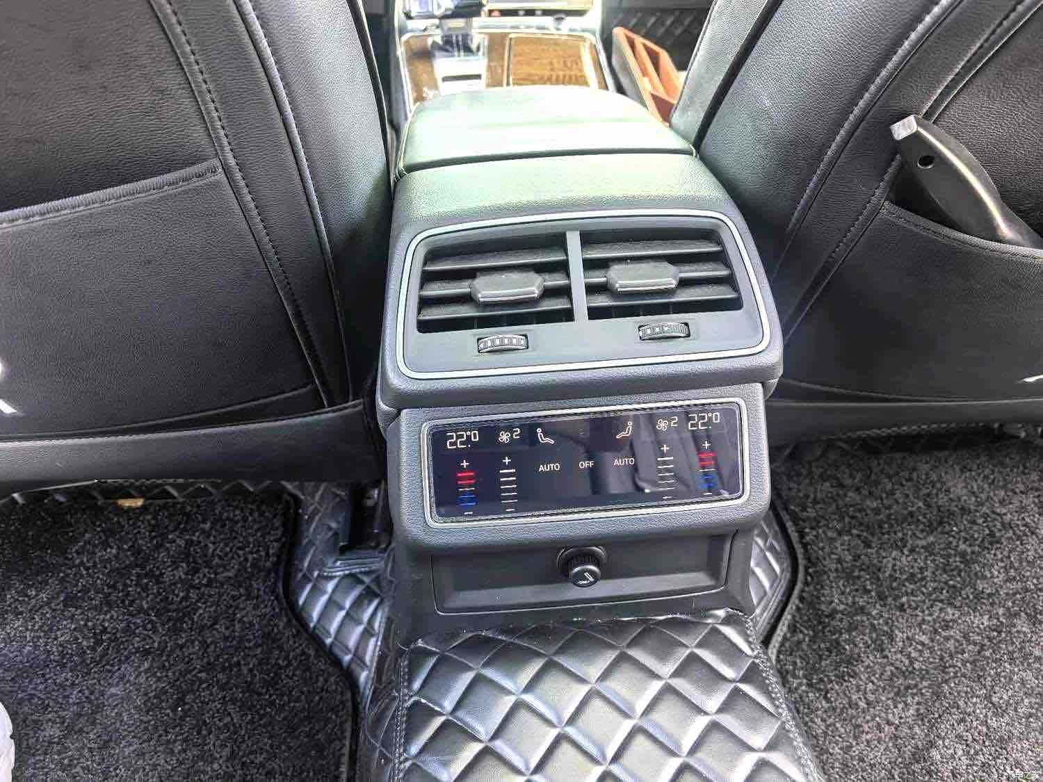Audi A6L, 2021 13