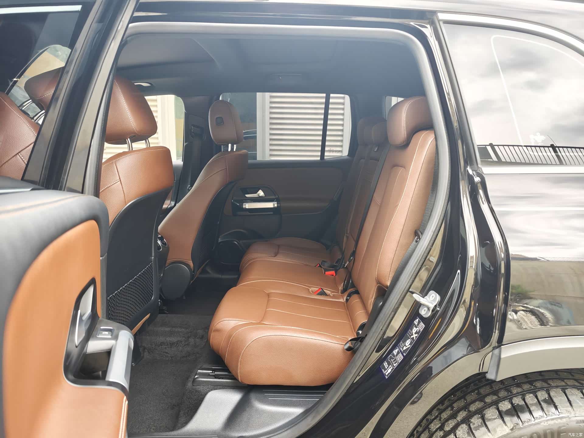 Mercedes-Benz GLB, 2025 8