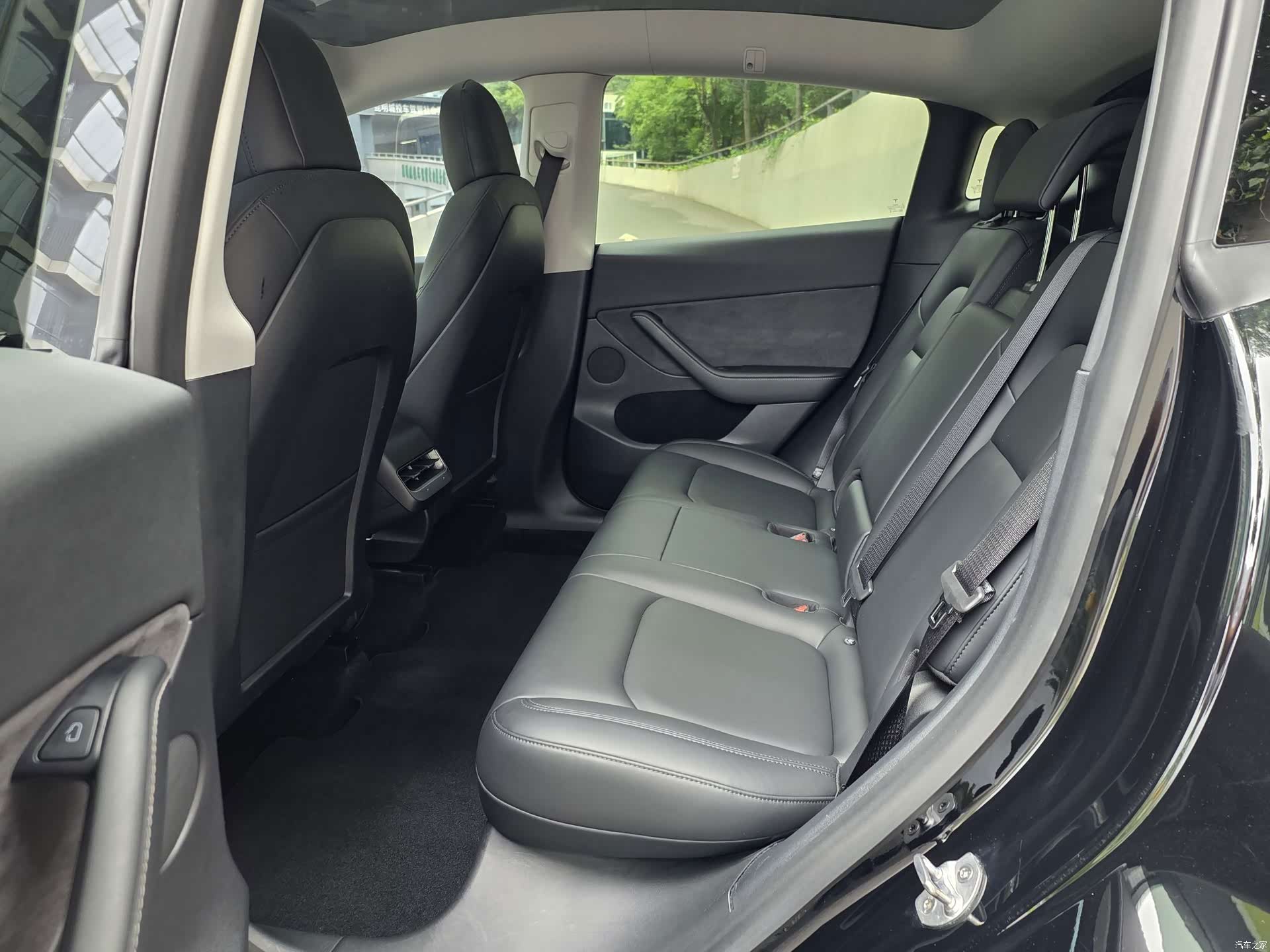 Tesla Model Y, 2021 8