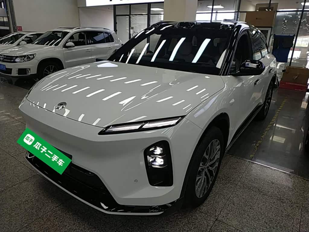 NIO ES6