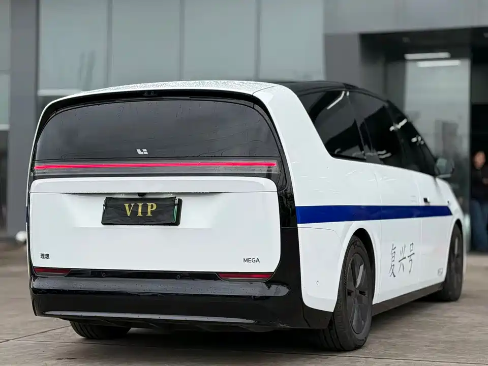 Li Auto Ideal MEGA