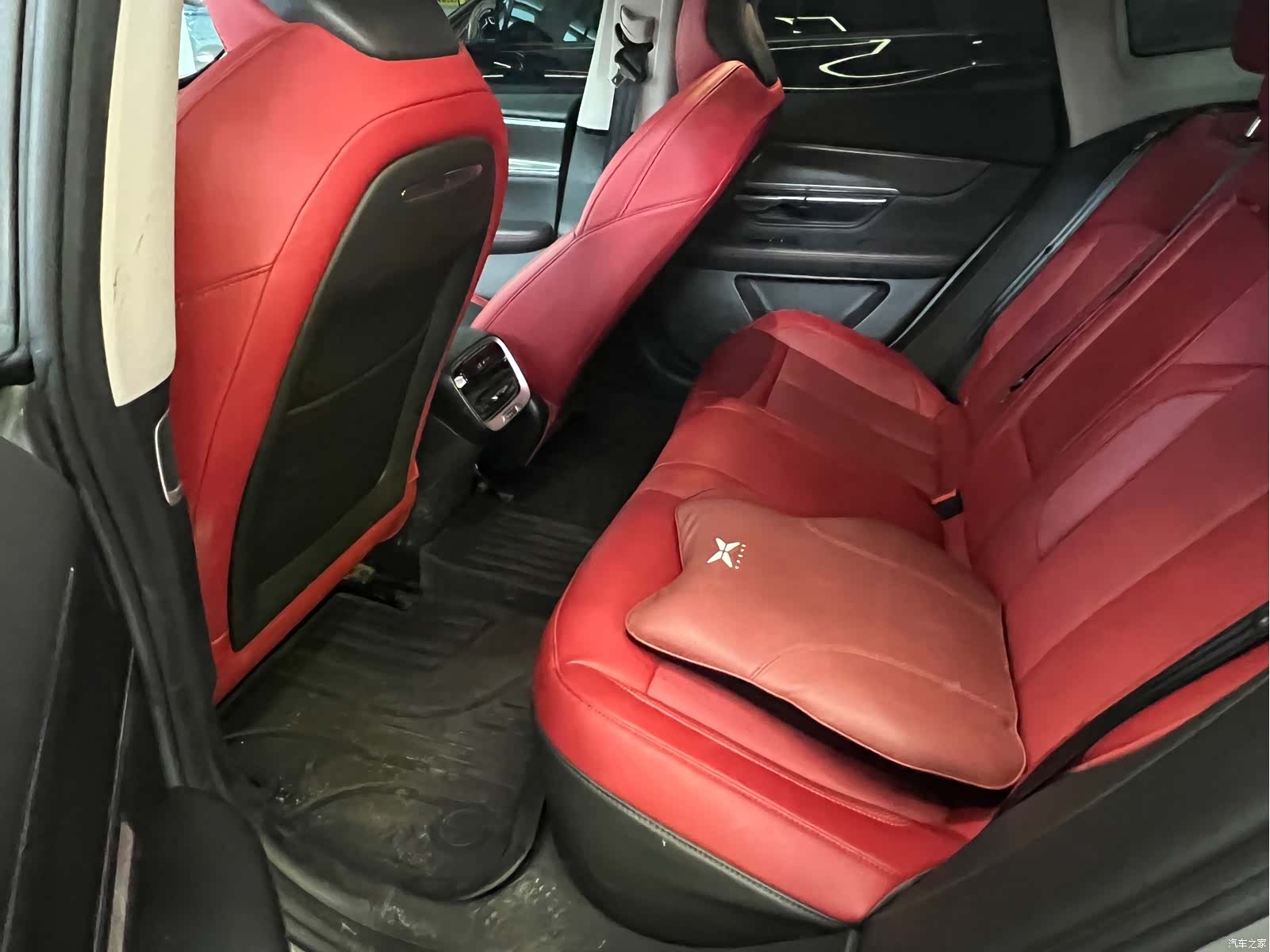 Xpeng P7, 2023 10