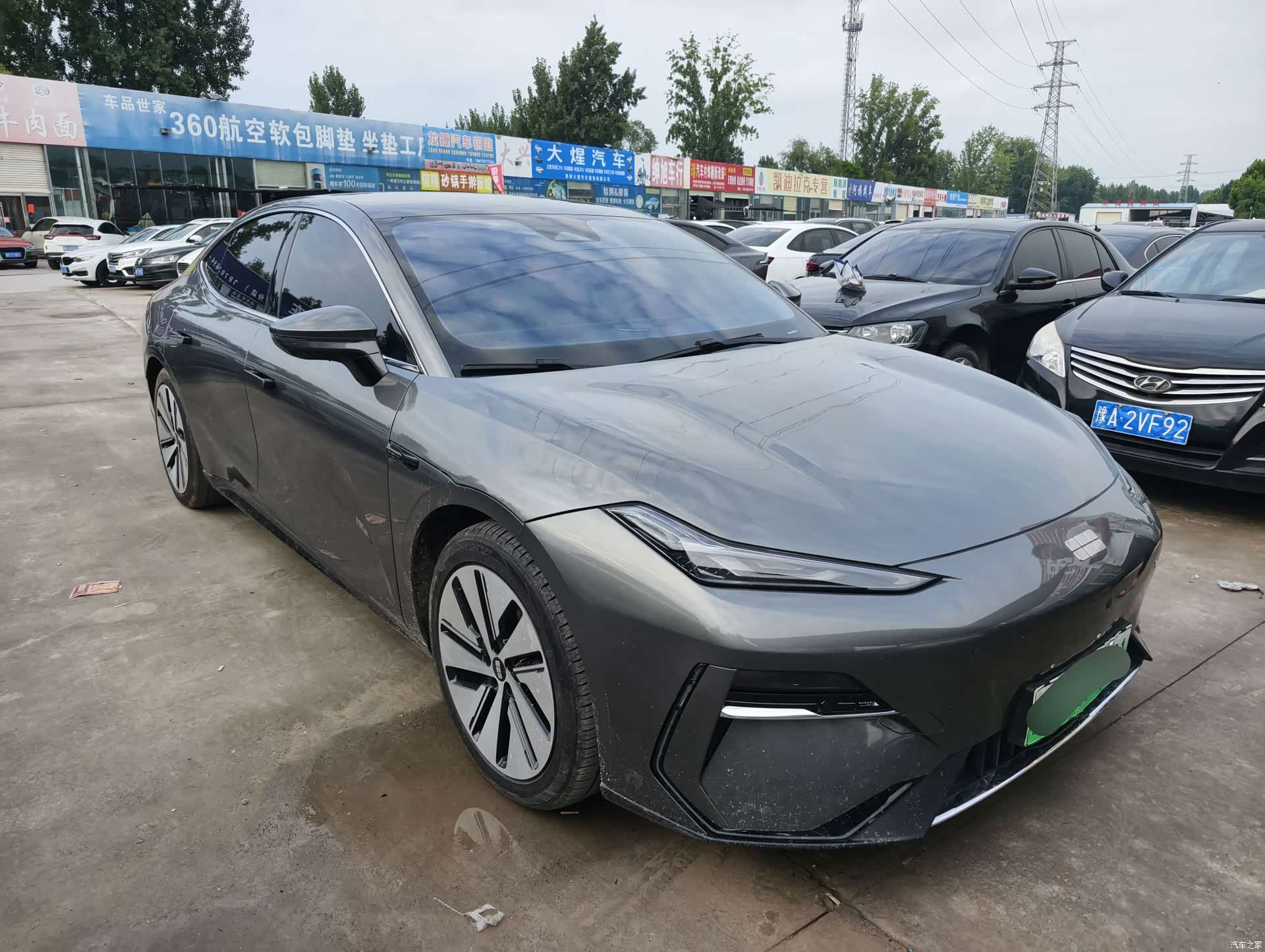 Geely E8, 2025 3