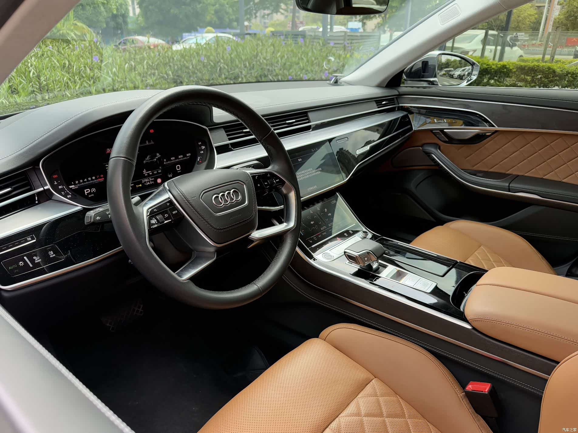 Audi A8L, 2022 12
