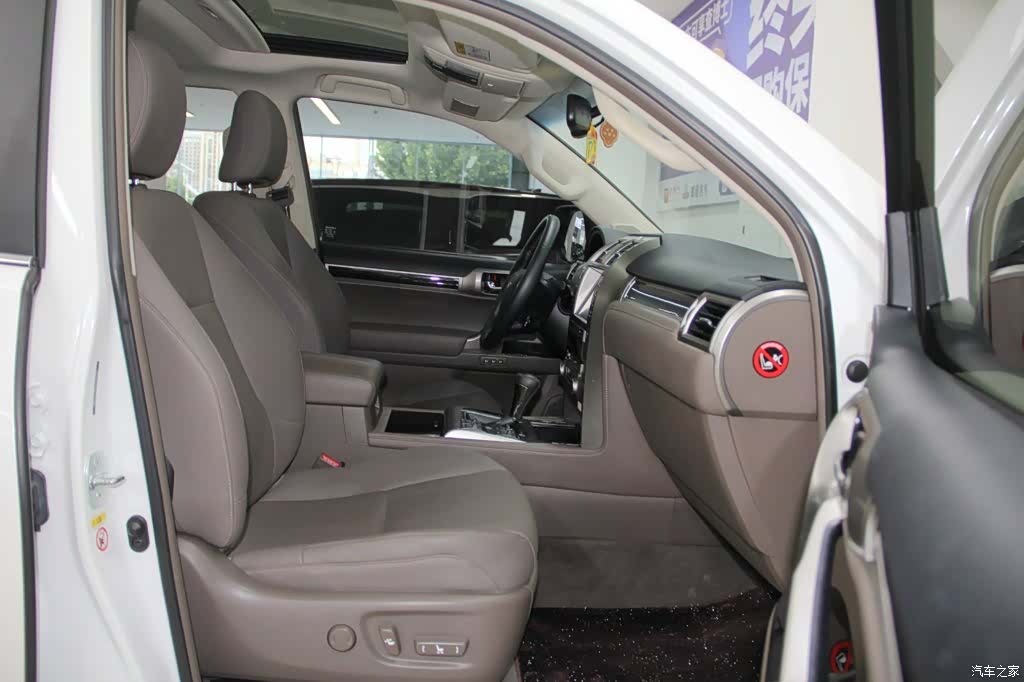 Lexus GX, 2019 9
