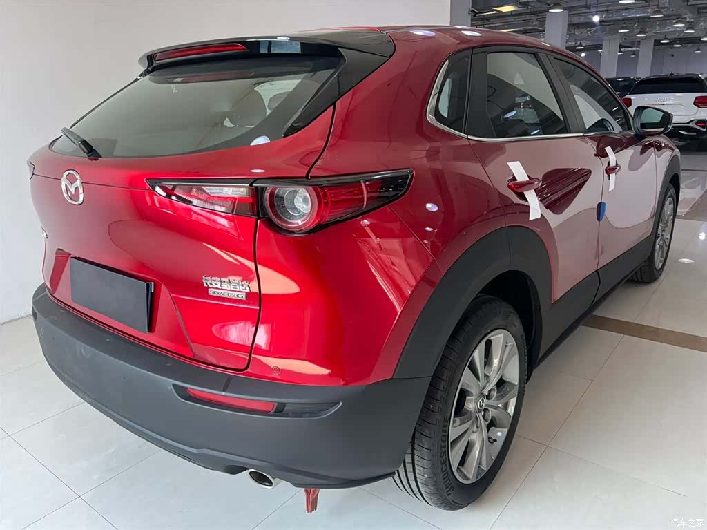 Mazda CX-30, 2021 4