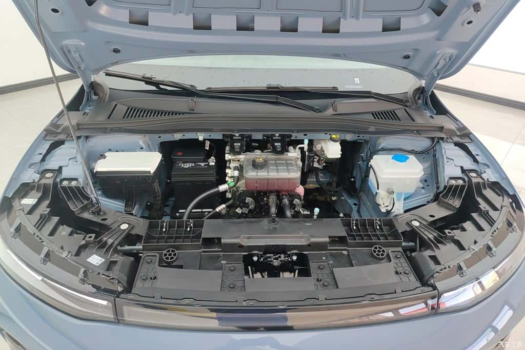 Leapmotor B01, 2025 10
