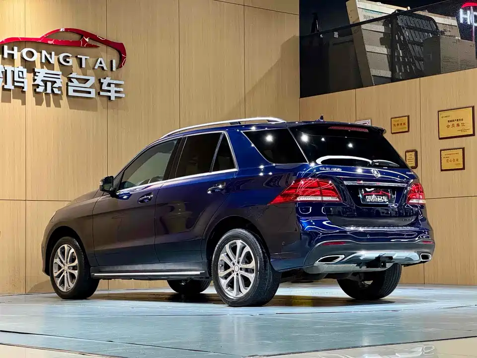 Mercedes-Benz GLE Mercedes-Benz GLE
