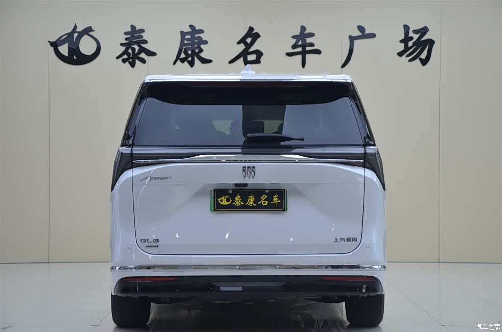 Buick GL8, 2025 3