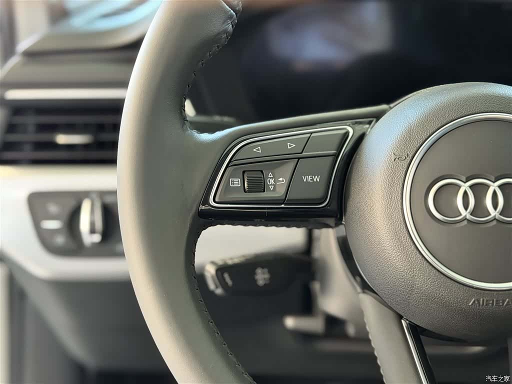 Audi A4L, 2021 17