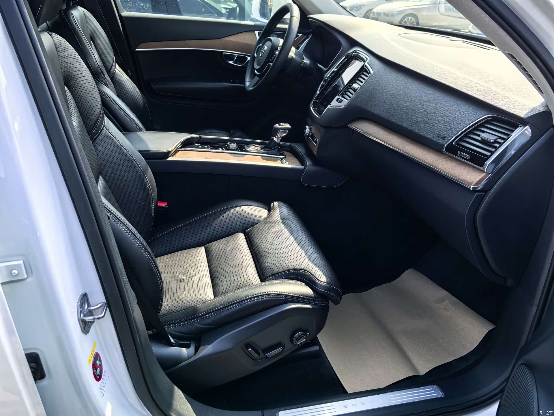 Volvo XC90, 2017 4