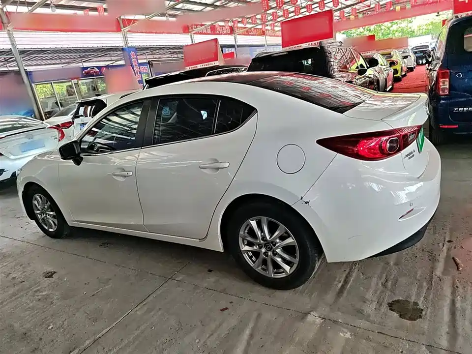 Mazda 3 Angkesaila
