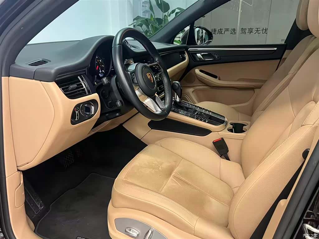 Porsche Macan, 2020 11