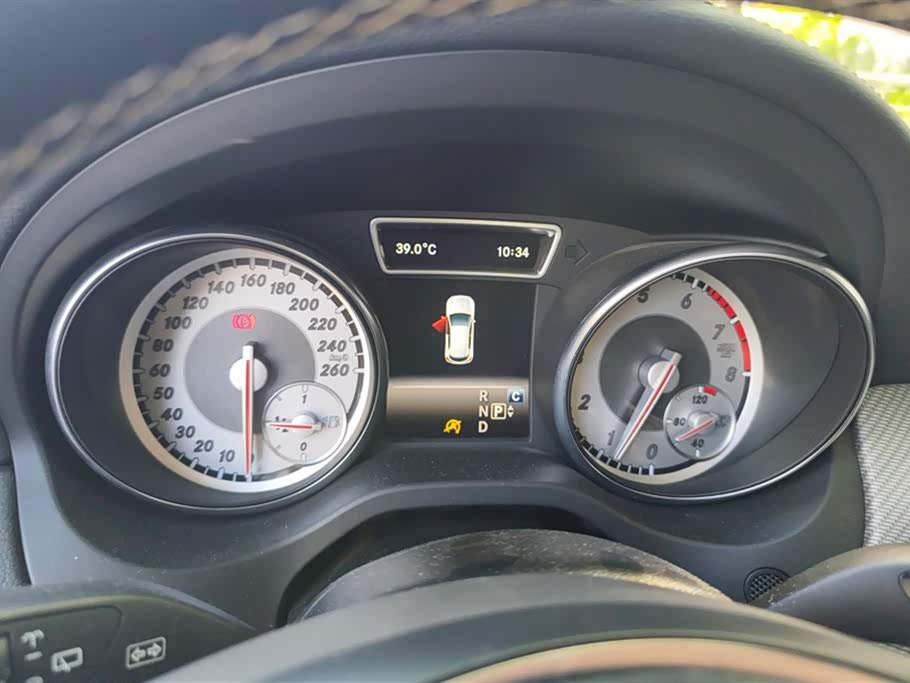 Mercedes-Benz GLA Mercedes-Benz GLA