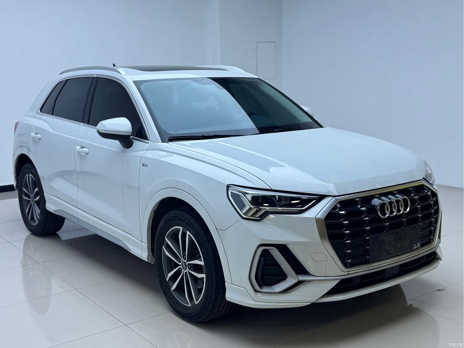 Audi Q3, 2021 3