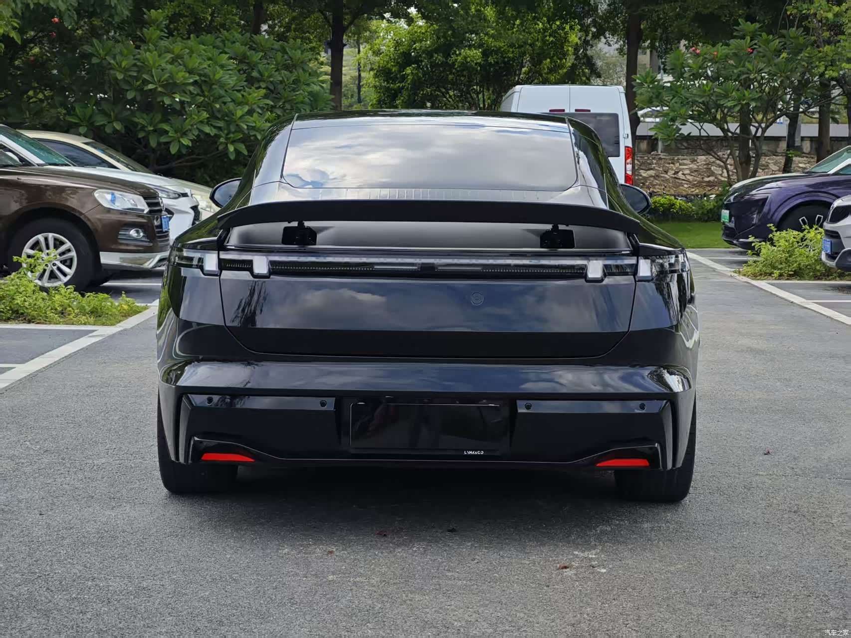 Lynk & Co Z10, 2024 19