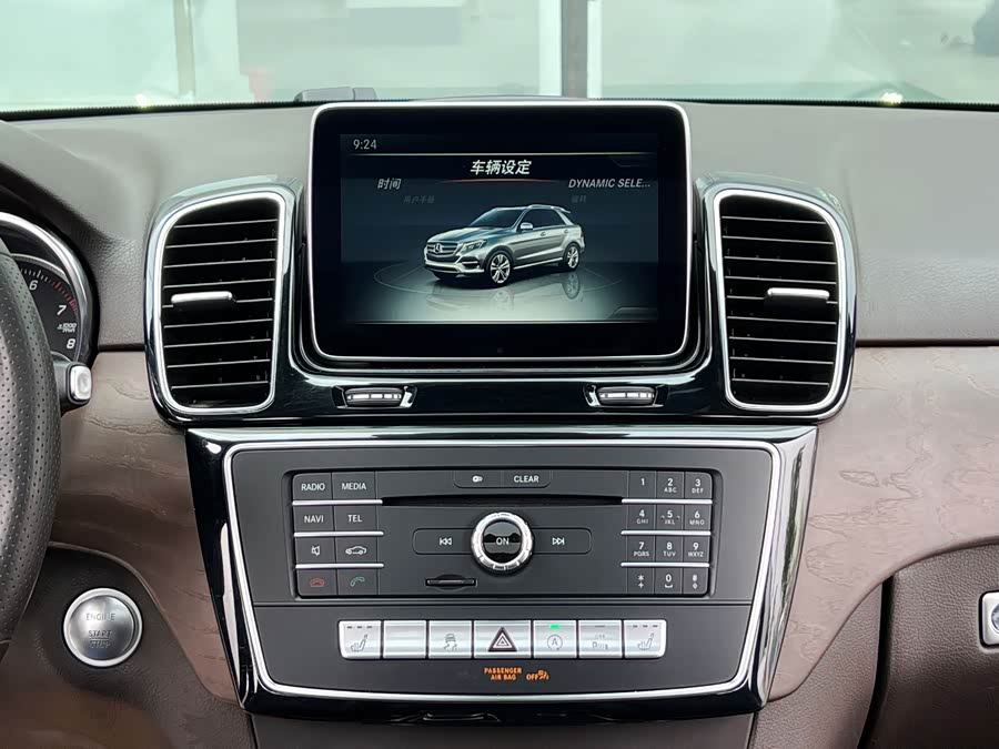 Mercedes-Benz GLE 2016, фото 13