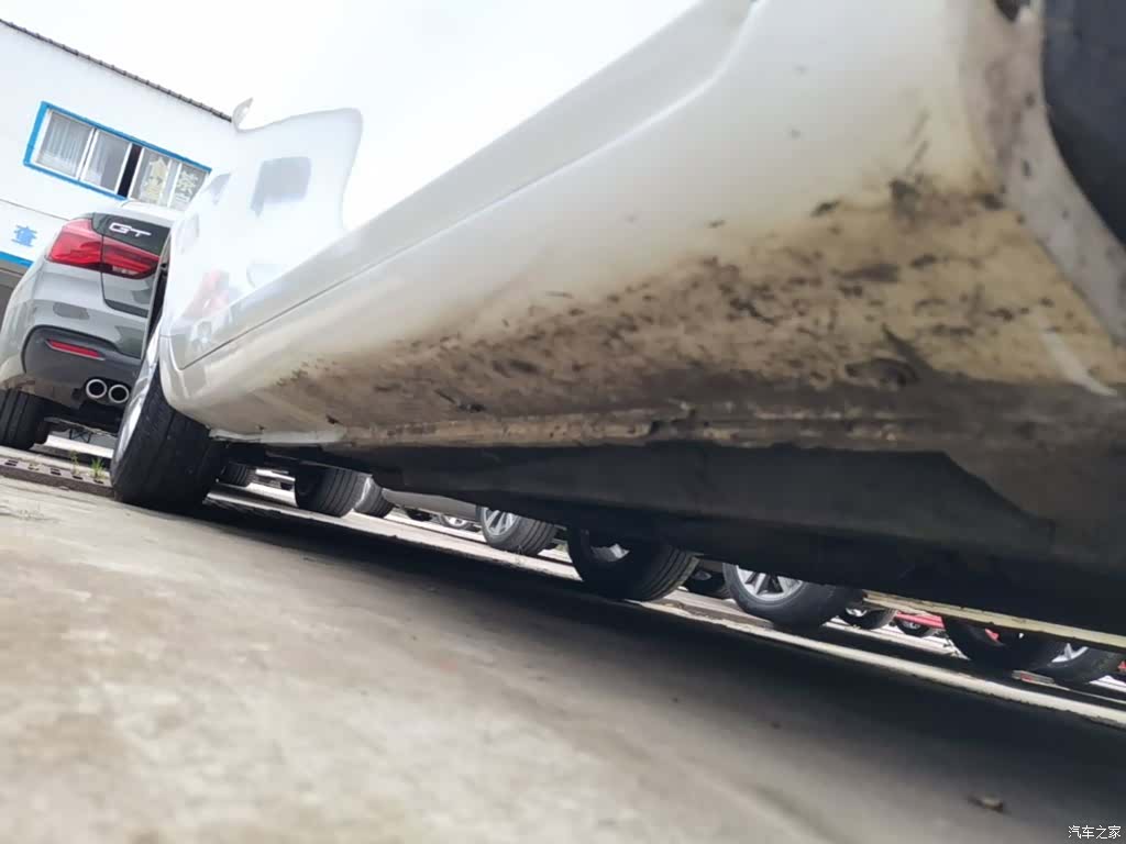 Geely Emgrand, 2015 21