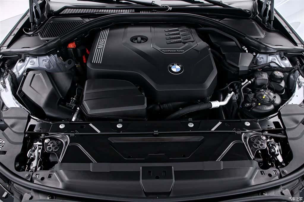 BMW 3 Series, 2025 17