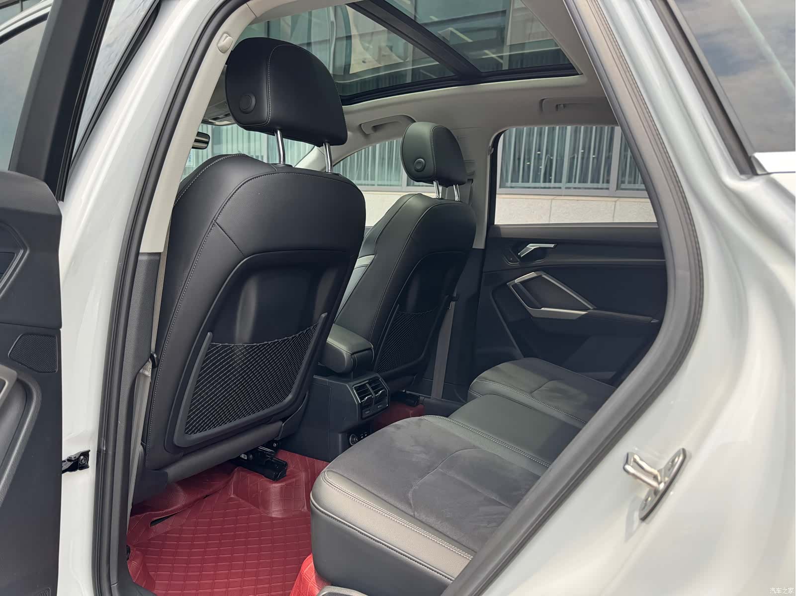 Audi Q3, 2022 4