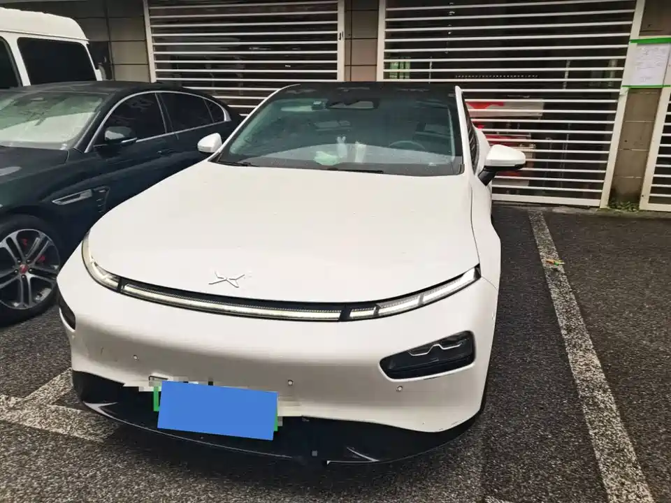 XPENG P7