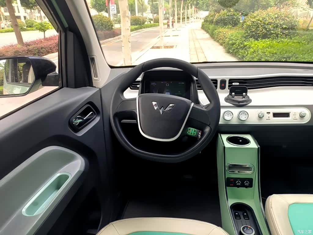 Wuling MINIEV, 2021 11