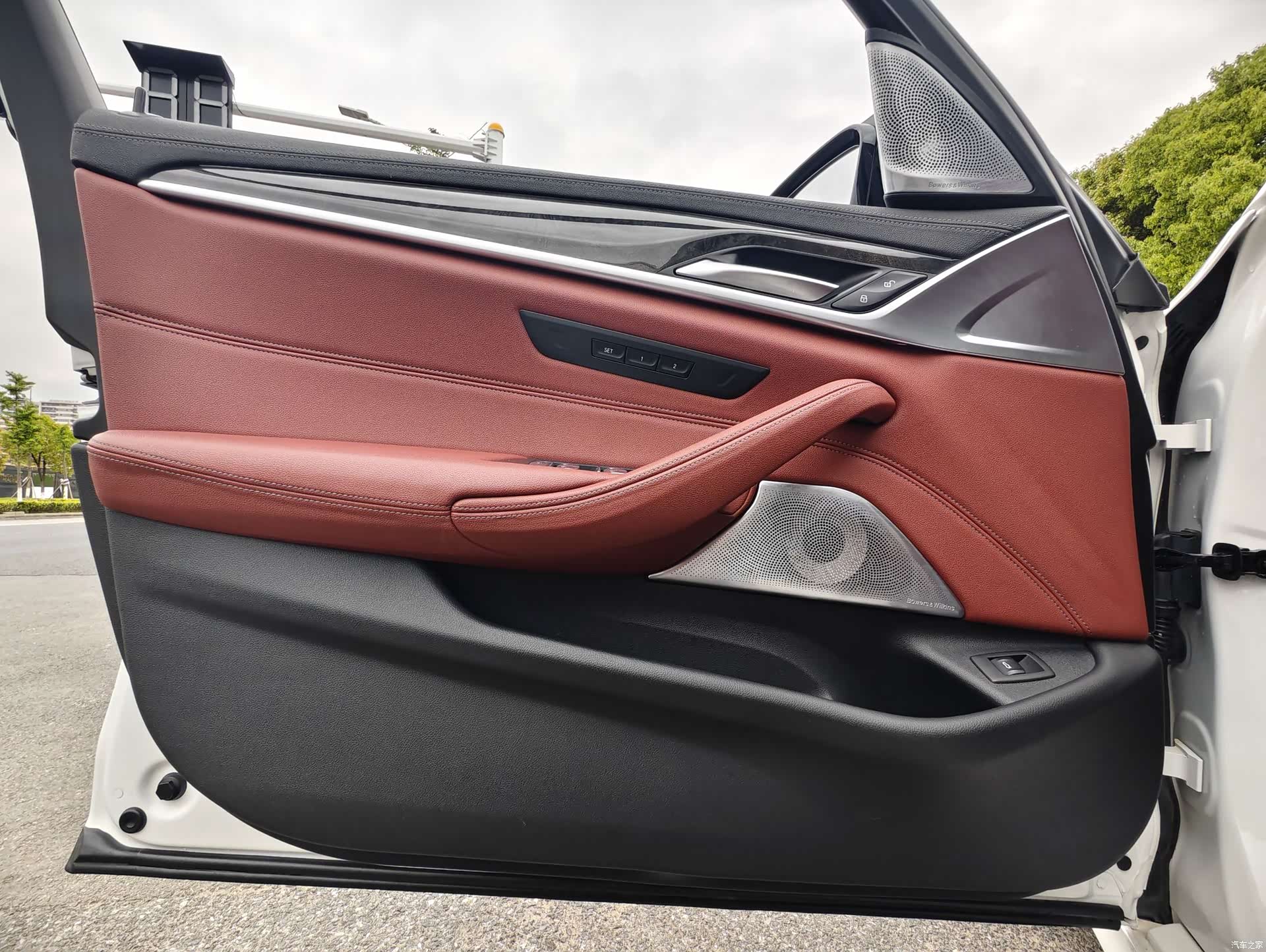 BMW 5 Series, 2021 25