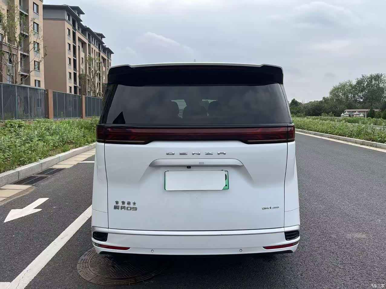 Denza D9, 2023 8