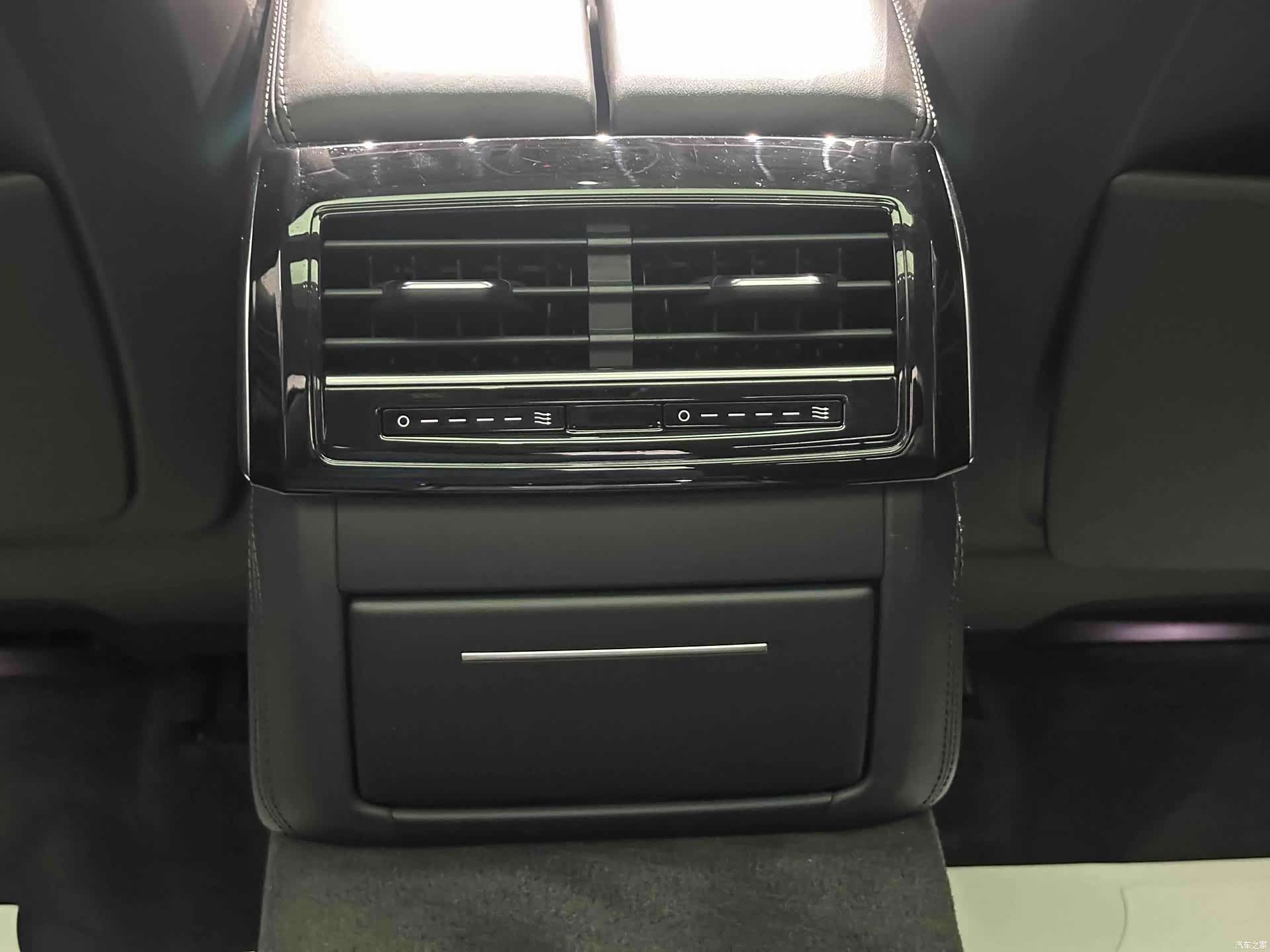 Audi A8L, 2022 19