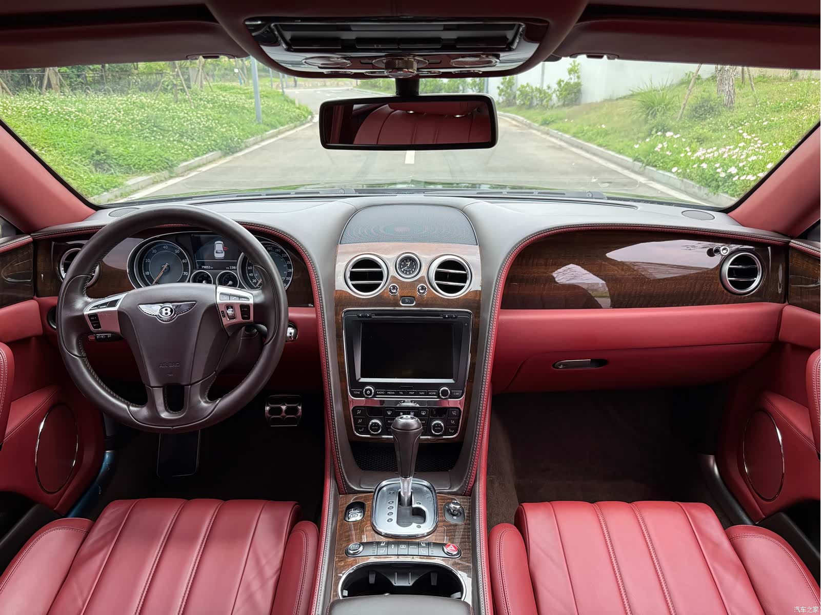 Bentley Flying Spur, 2015 6