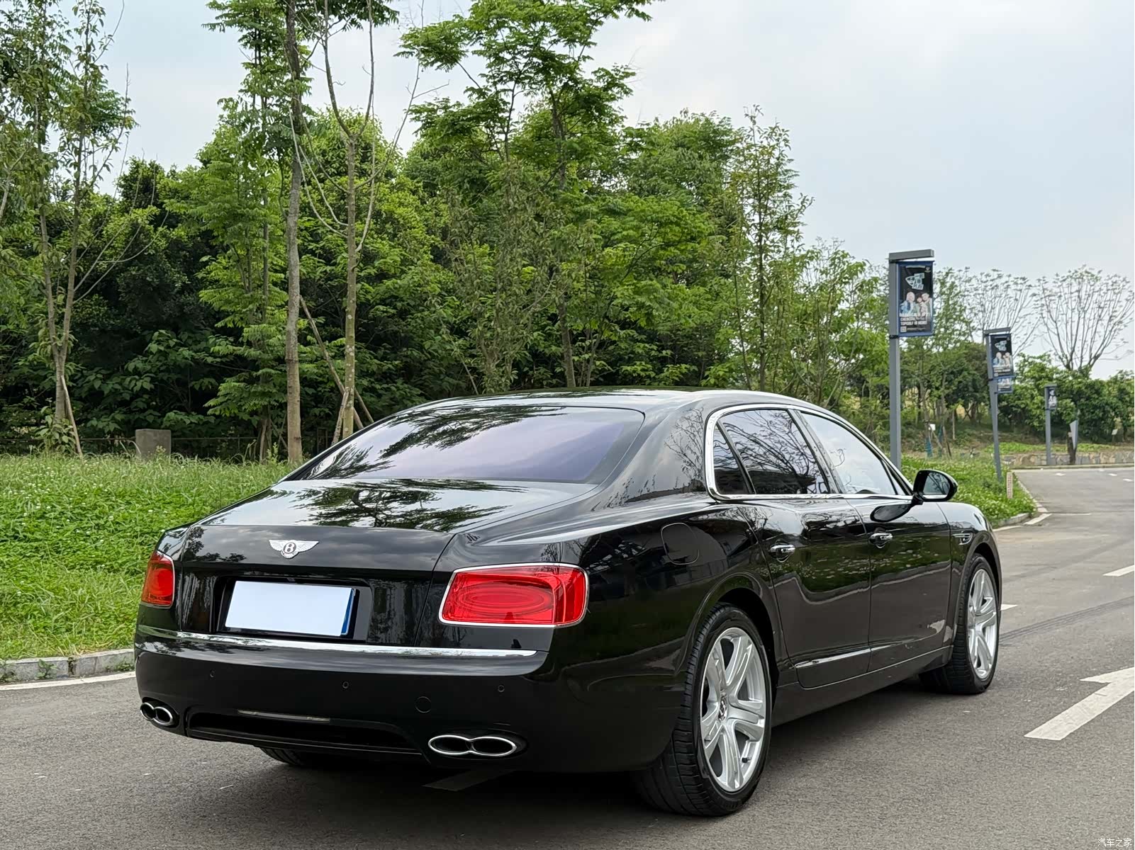 Bentley Flying Spur, 2015 14