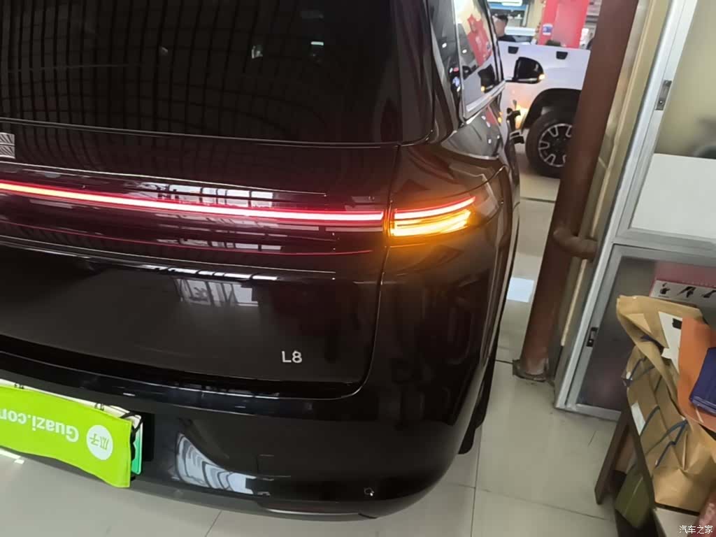 Li Auto L8, 2024 8