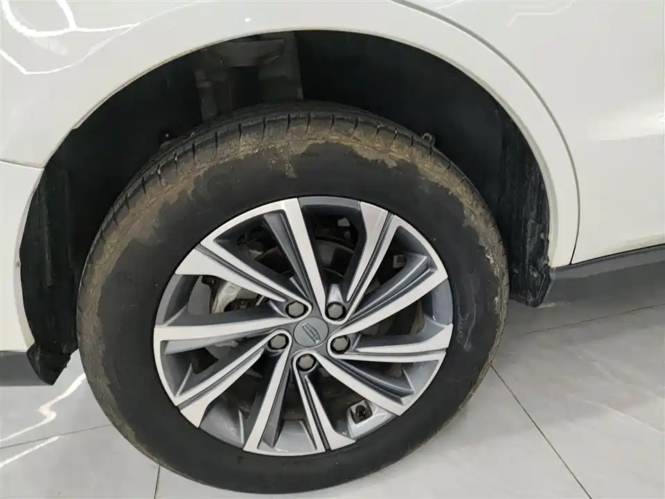 Geely Vision X6