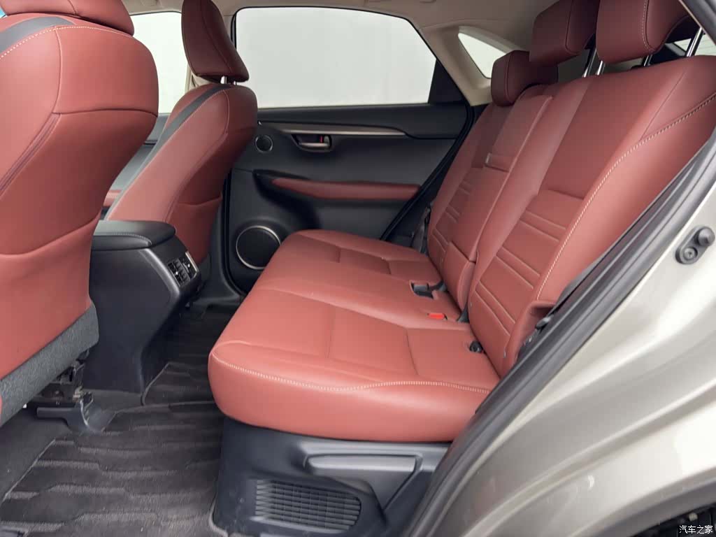 Lexus NX, 2015 9