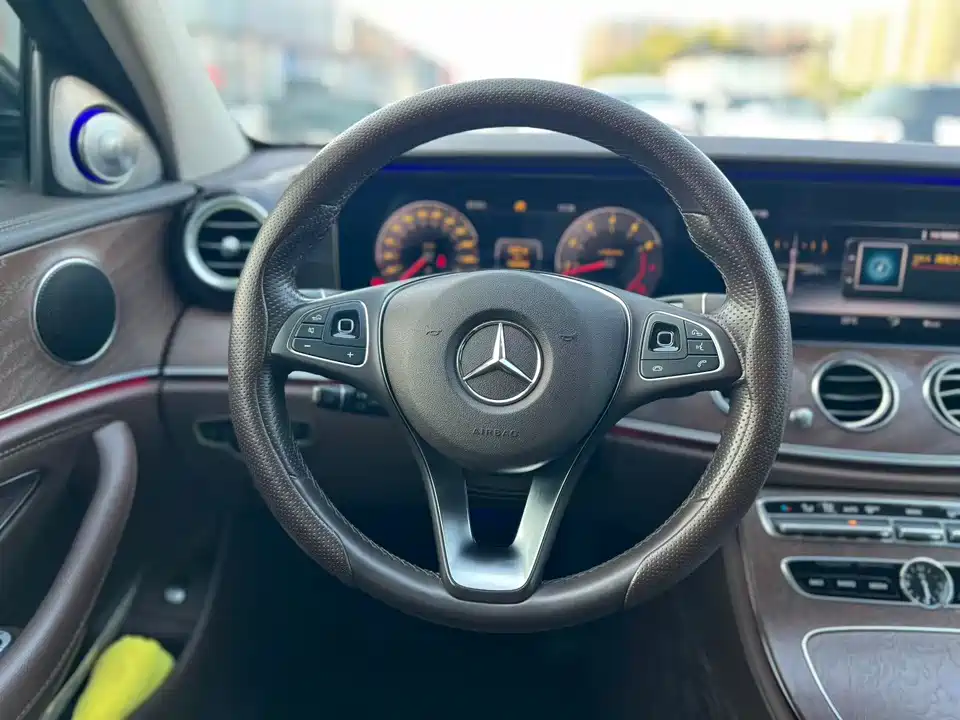 Mercedes-Benz E-class Mercedes-Benz E-class
