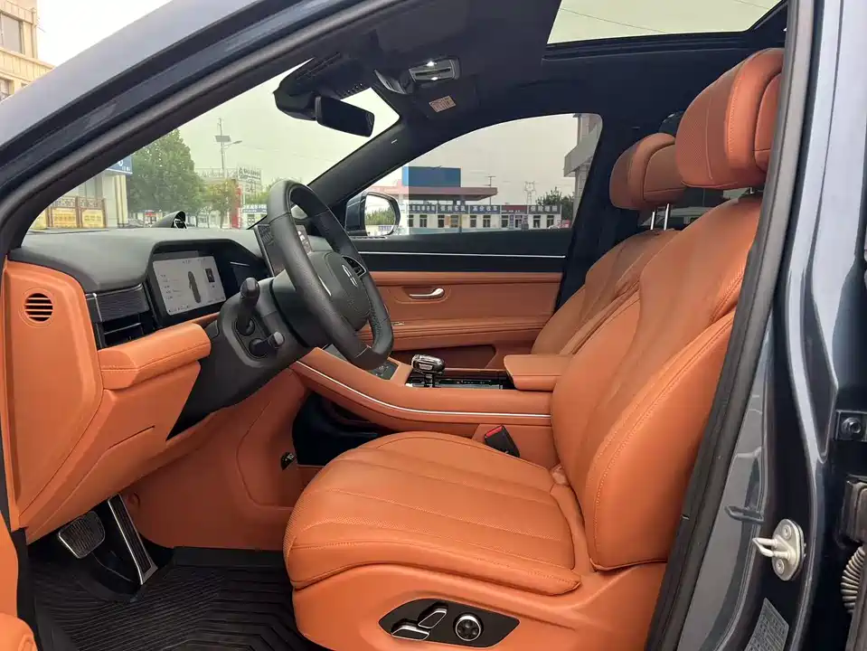 AITO Ask the world M7