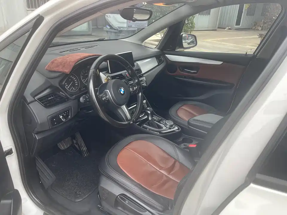 BMW 2 series station wagon