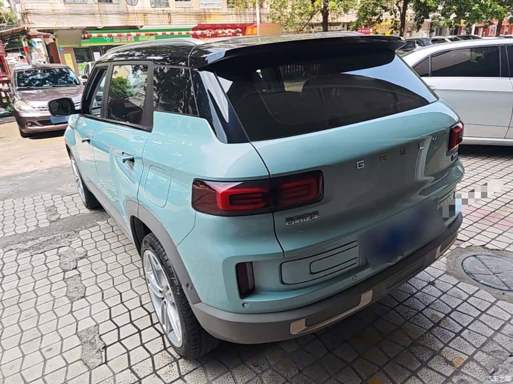 Geely Icon, 2022 все фото