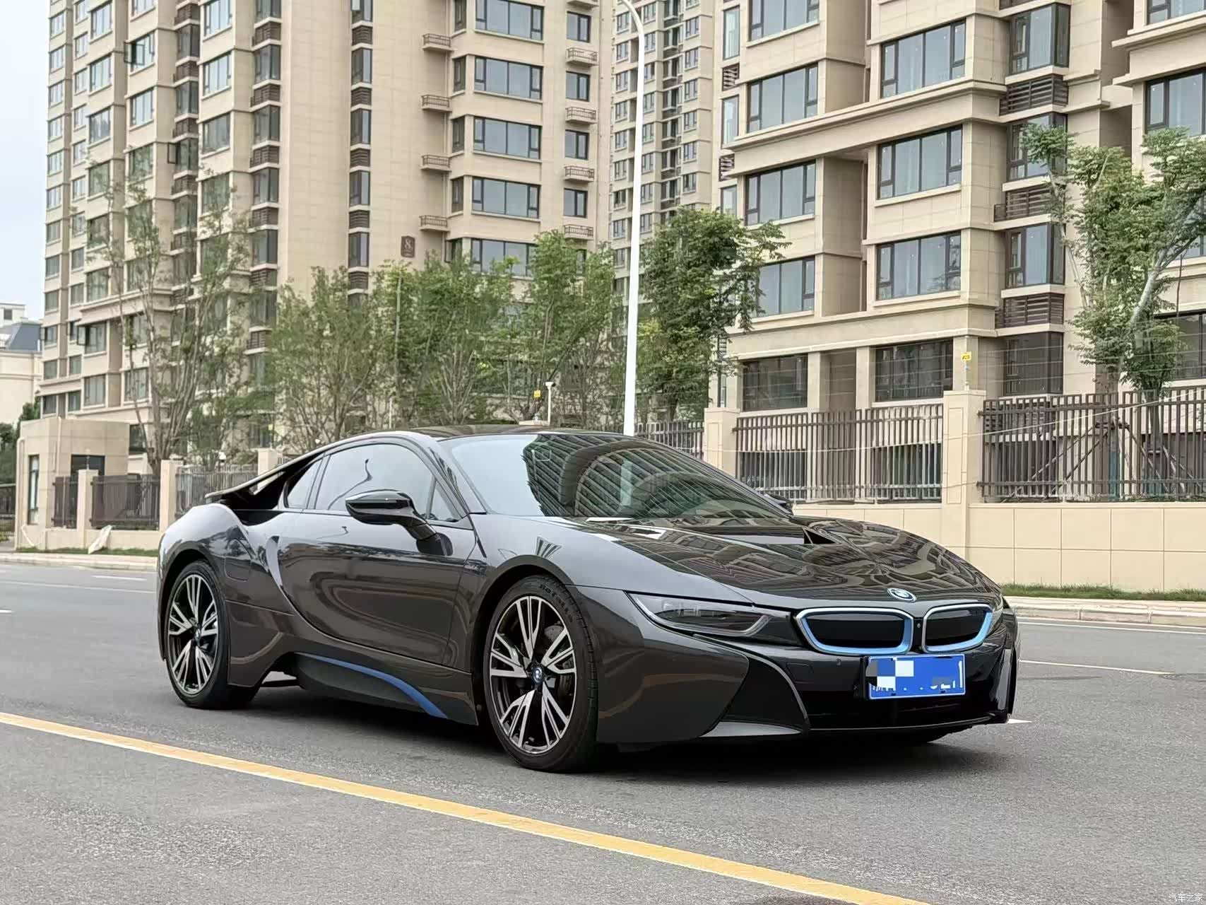 BMW i8, 2018 все фото