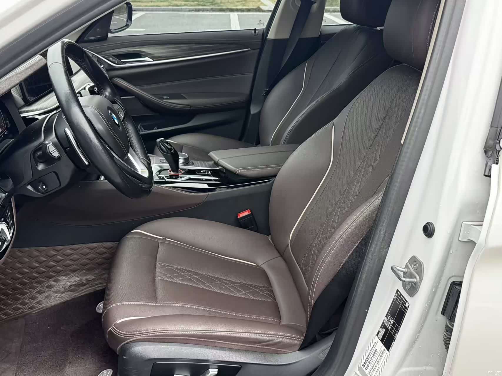 BMW 5 Series, 2023 9