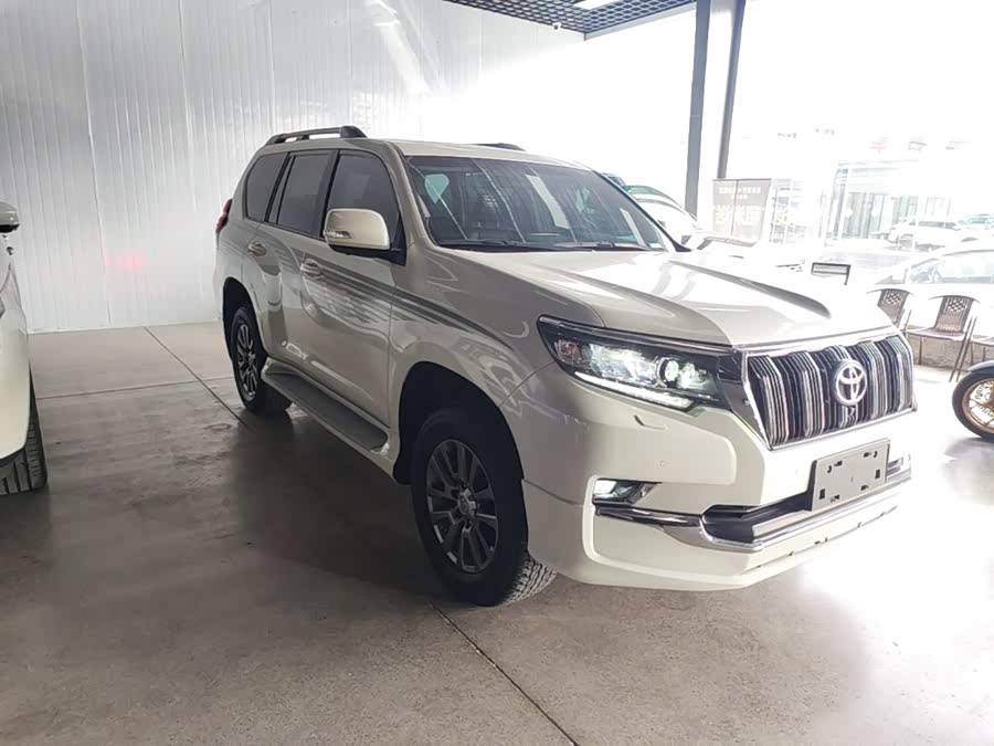 Toyota Prado 2020, фото 4