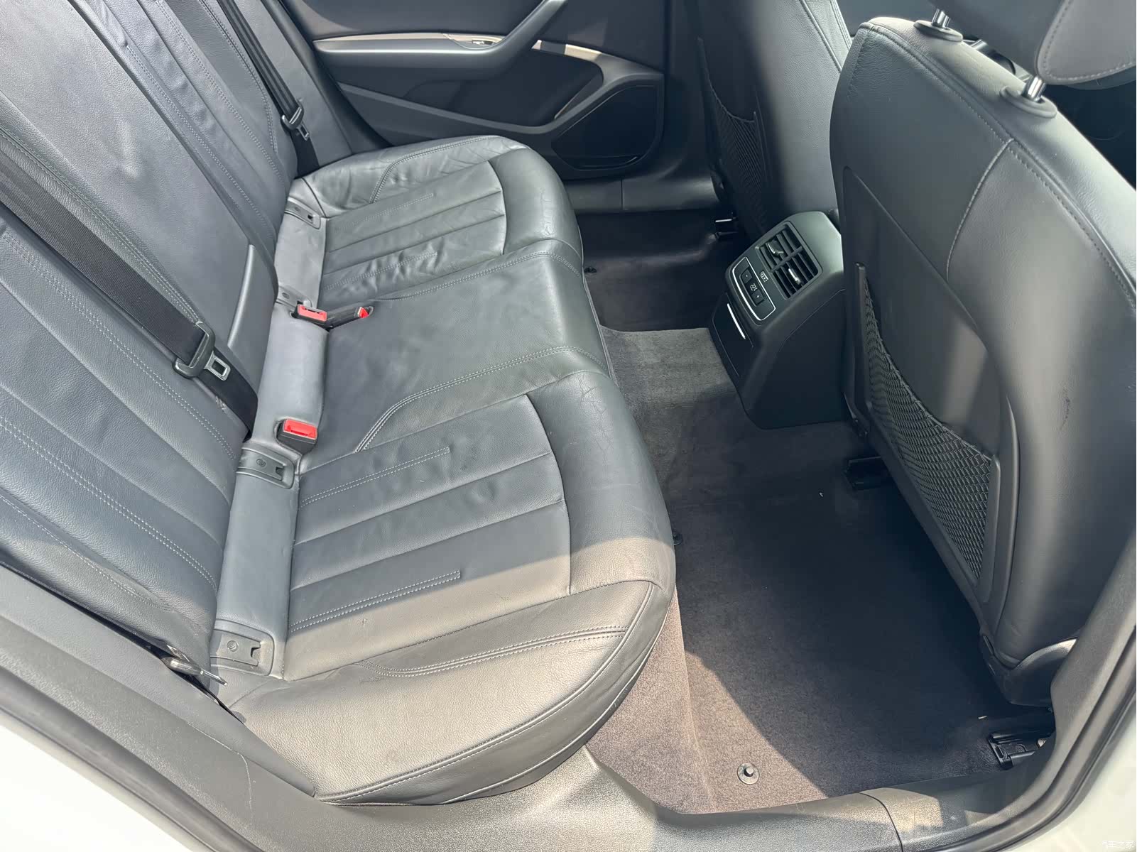 Audi A4L, 2019 9