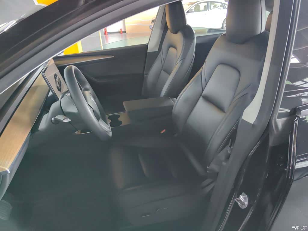 Tesla Model Y, 2022 13