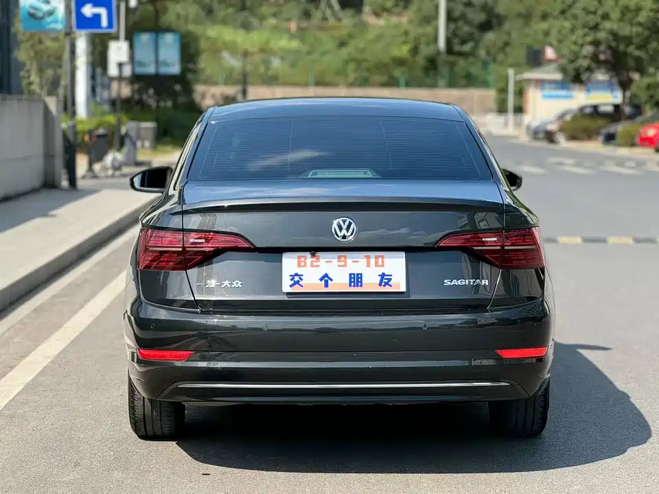 Volkswagen Sagitar
