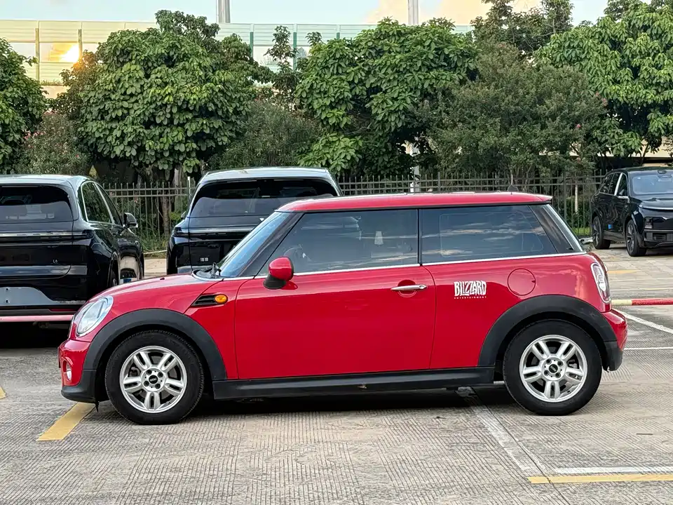 MINI MINI