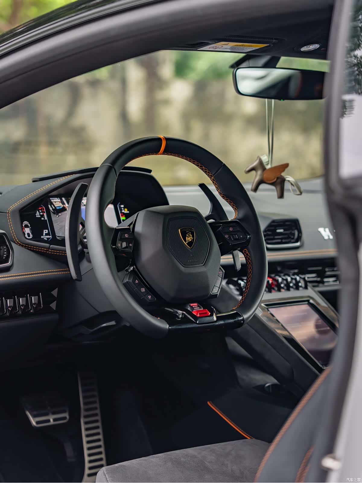Lamborghini Huracán, 2025 7